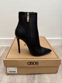 Sandales noires vernies