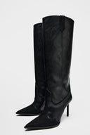 Bottes hautes noires pointues